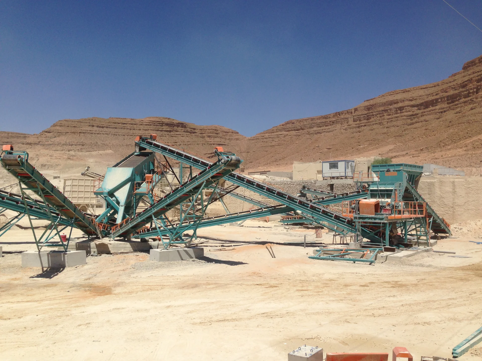 200 - 250 Ton Saat Sabit Kırma Ve Eleme Tesisi - 4