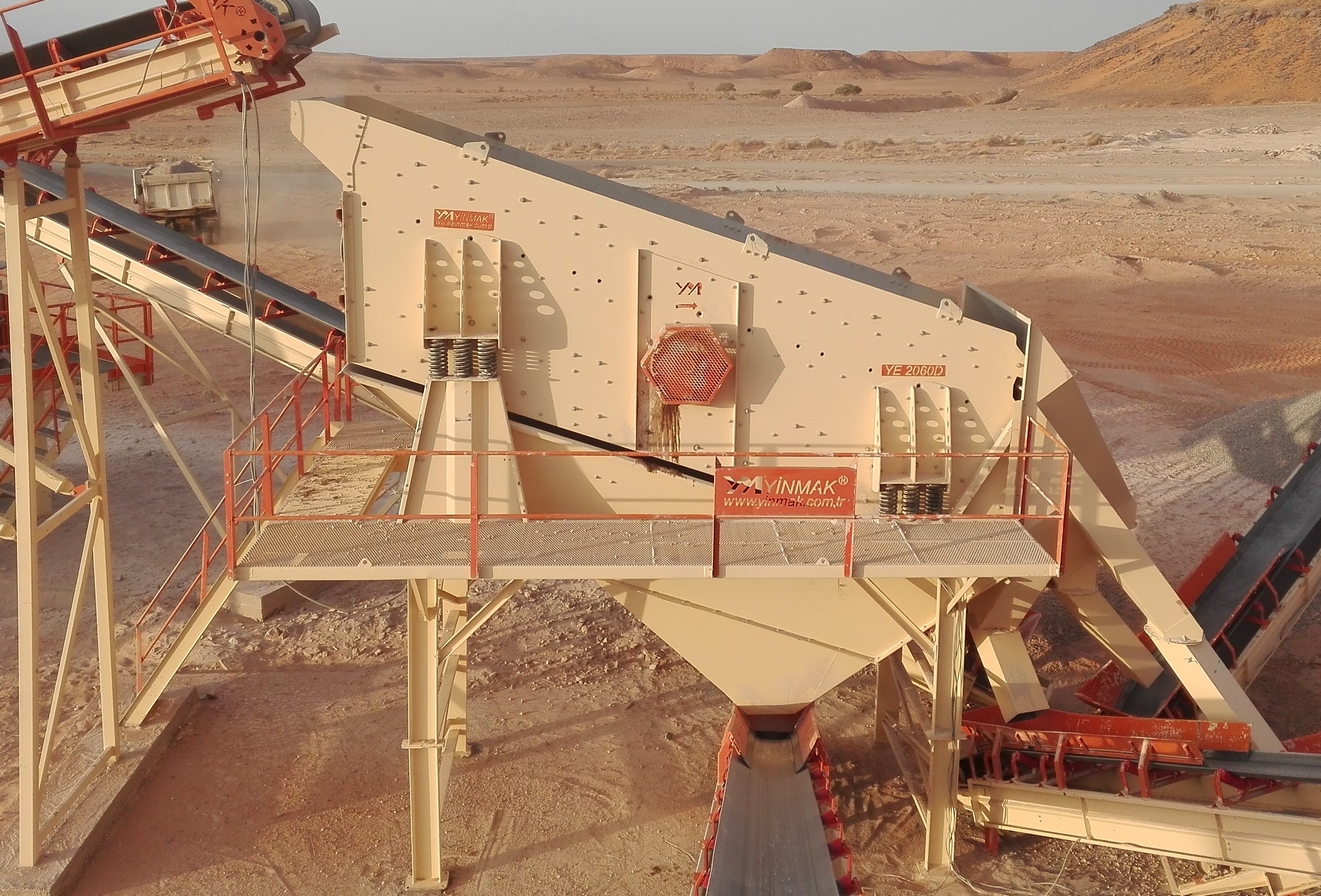 Eğimli Titreşimli Elekler